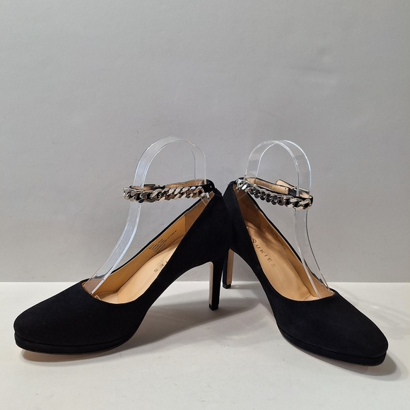 Ukies Jennifer Quiet Luxury Black Suede Chain Strap Pumps Size EU 37 (US 6.5-7) - Picture 1 of 12